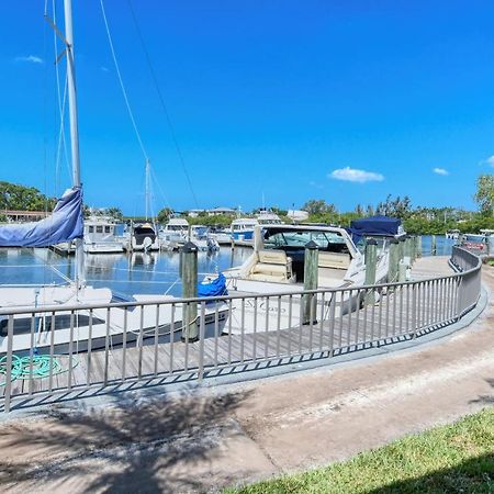Waterfront Room, Heated Pool, Tiki Bar & Grill South Bradenton Екстер'єр фото