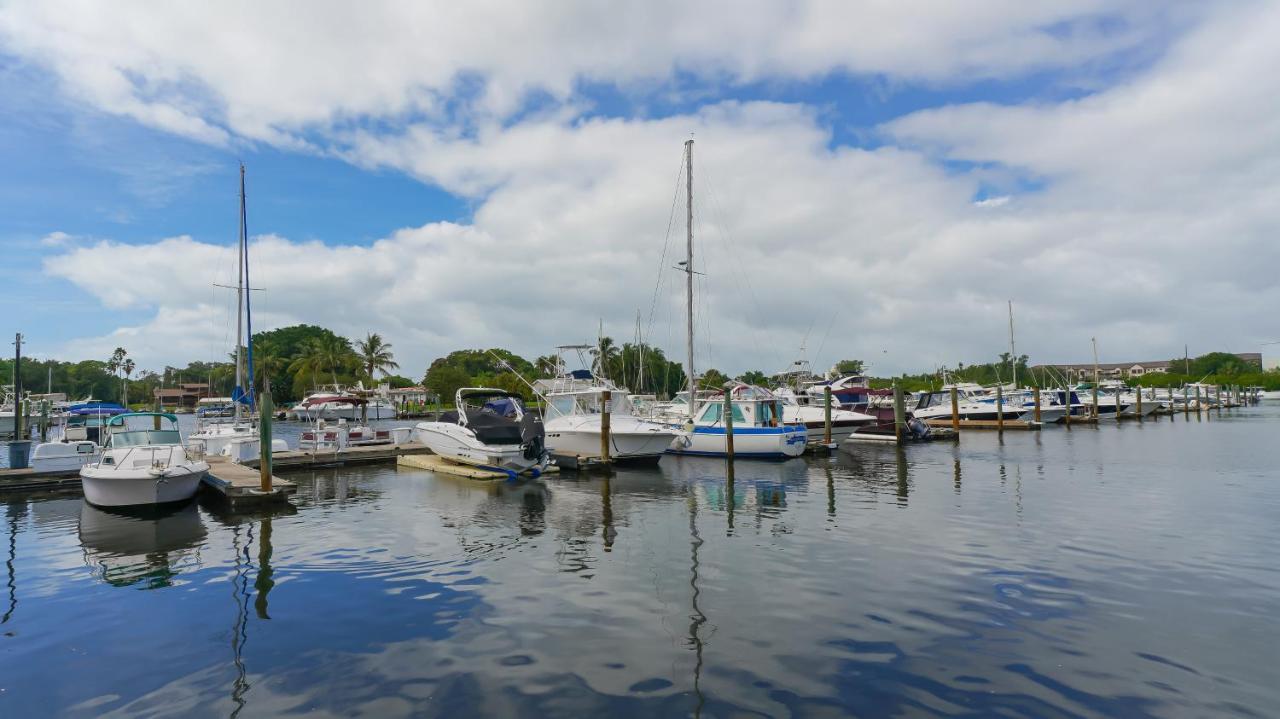 Waterfront Room, Heated Pool, Tiki Bar & Grill South Bradenton Екстер'єр фото