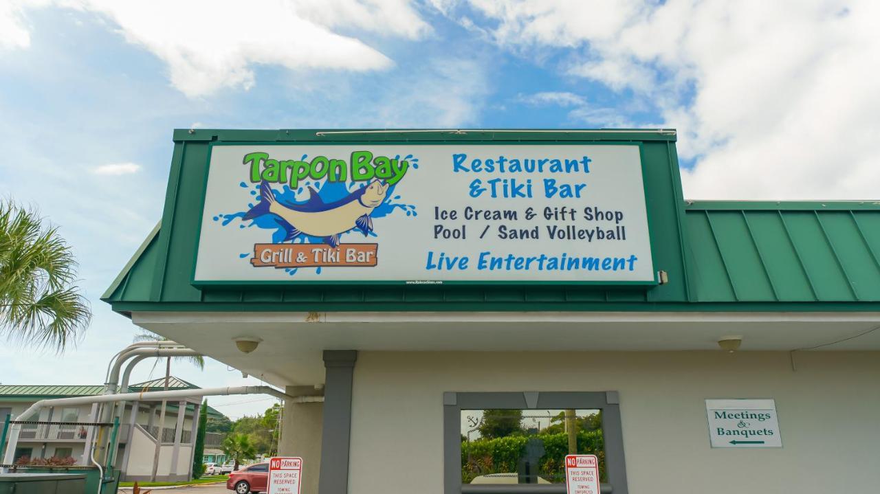 Waterfront Room, Heated Pool, Tiki Bar & Grill South Bradenton Екстер'єр фото