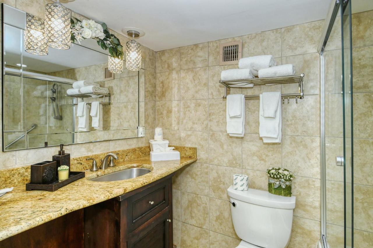 Waterfront Room, Heated Pool, Tiki Bar & Grill South Bradenton Екстер'єр фото